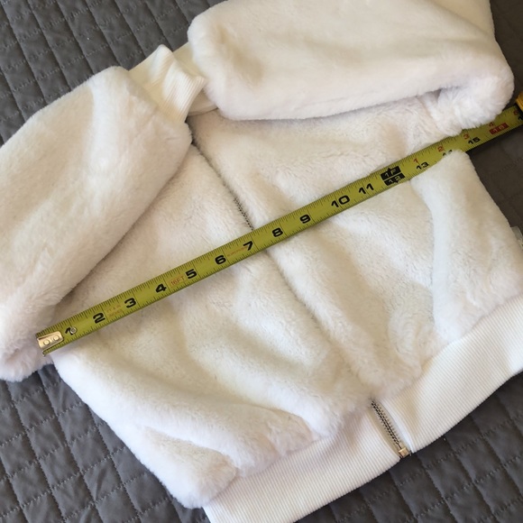 EUC- ⛄️❄️ Disney Frozen II White Zip Up Sweater - Picture 4 of 8